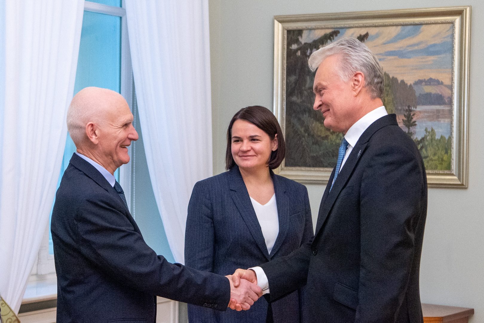 Prezidentas Alesiui Bialiackiui: Jūsų ištvermė ir moralinė stiprybė įkvepia mus visus